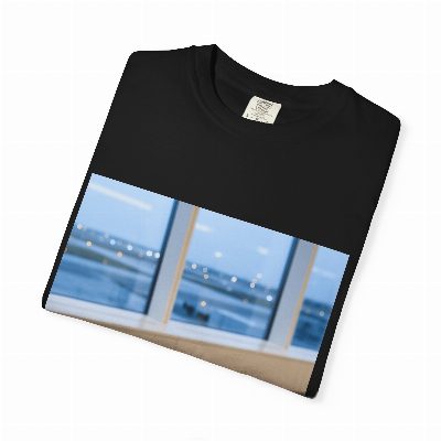 Jetsetter Minimalist Tee view
